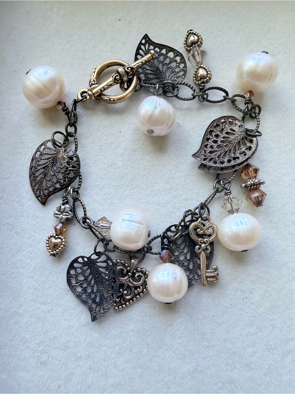 Pearl & Filigree Heart Charm Bracelet - White Pearls